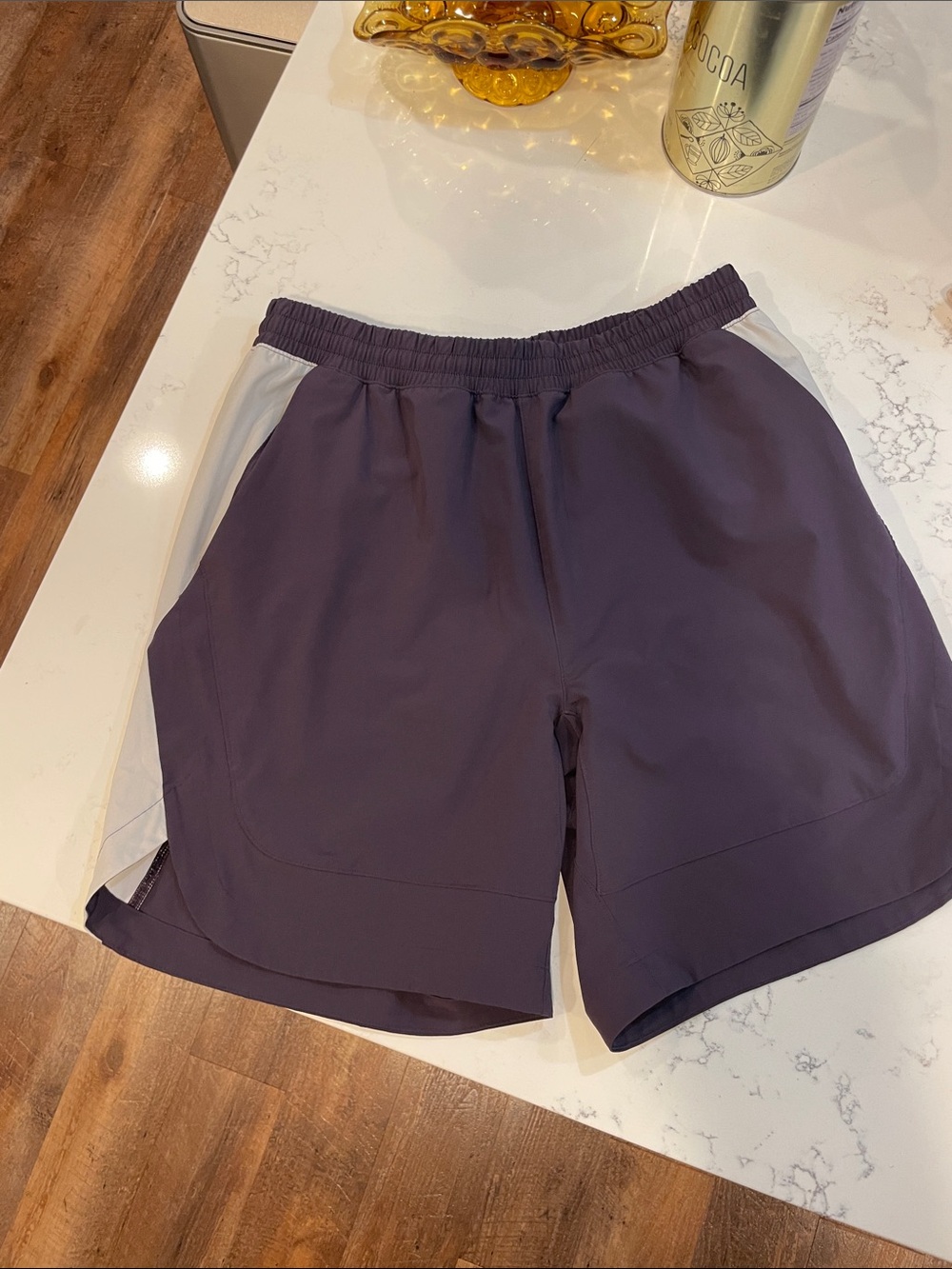 Peloton Men's Athletic Shorts in Deep Plum with Contrast Panels LIKE NEW